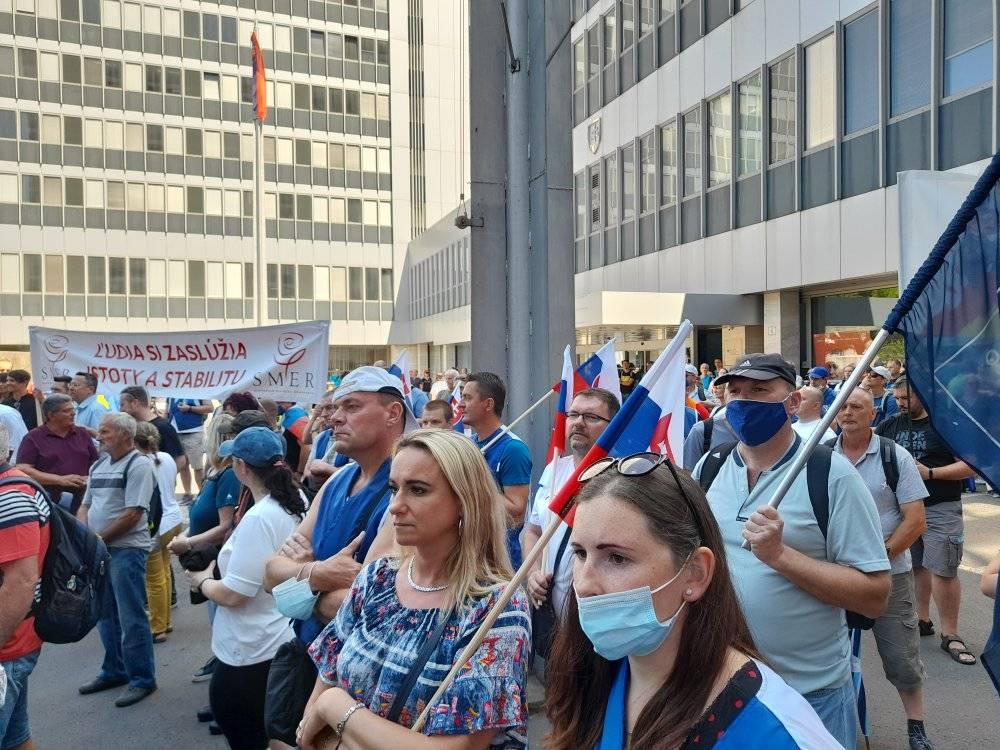 Protest: Zastavme rozvrat sociálneho štátu, pozrite sa, ako to tam vyzeralo