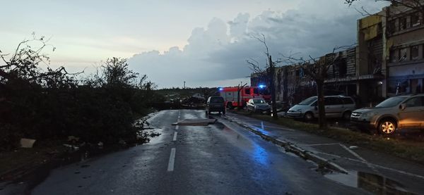 Tornádo v Lužiciach na Južnej Morave zanechalo po sebe obrovskú spúšť