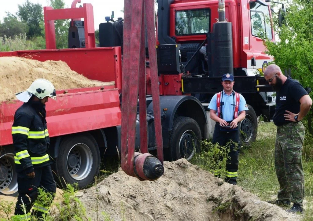 Likvidácia leteckej bomby v Bratislave (foto)