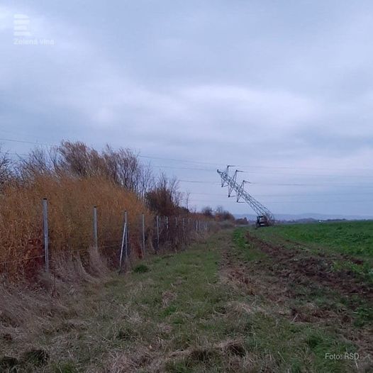 Malý problém na diaľnici? Uzavretá je v oboch smeroch (foto)