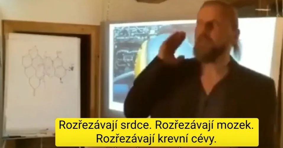 Doktor Andreas Noack bol označený za konšpiračného teoretika, čo však zistil o vakcínach? (video)