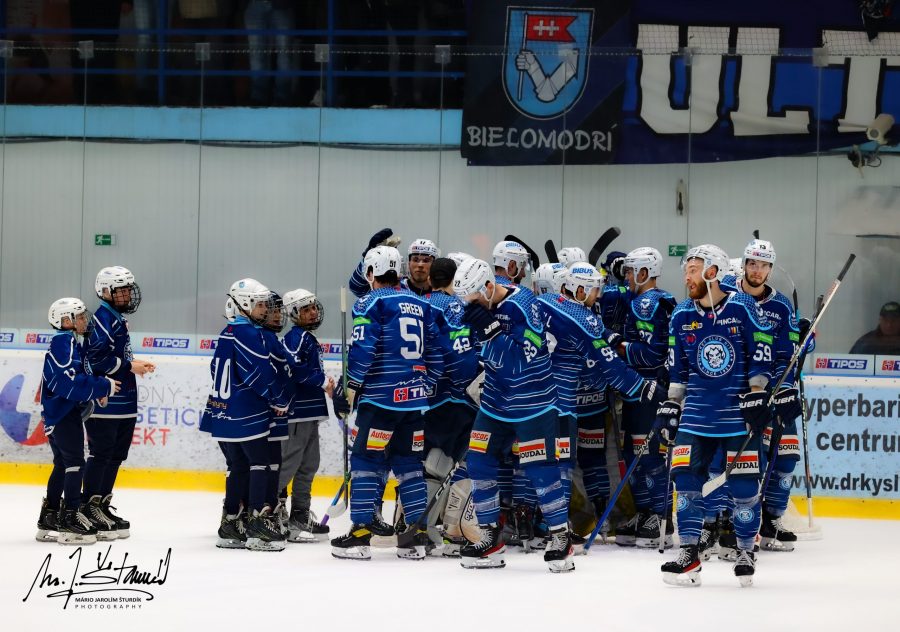 Hk Nitra Zabojuje O Playoff