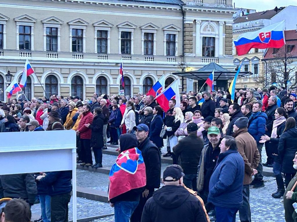 NITRA: Pochod za mier (foto)