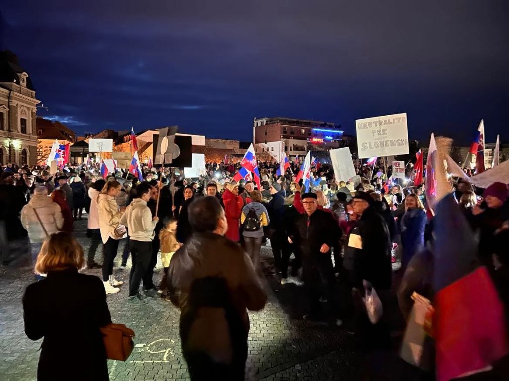 NITRA: Pochod za mier (foto)