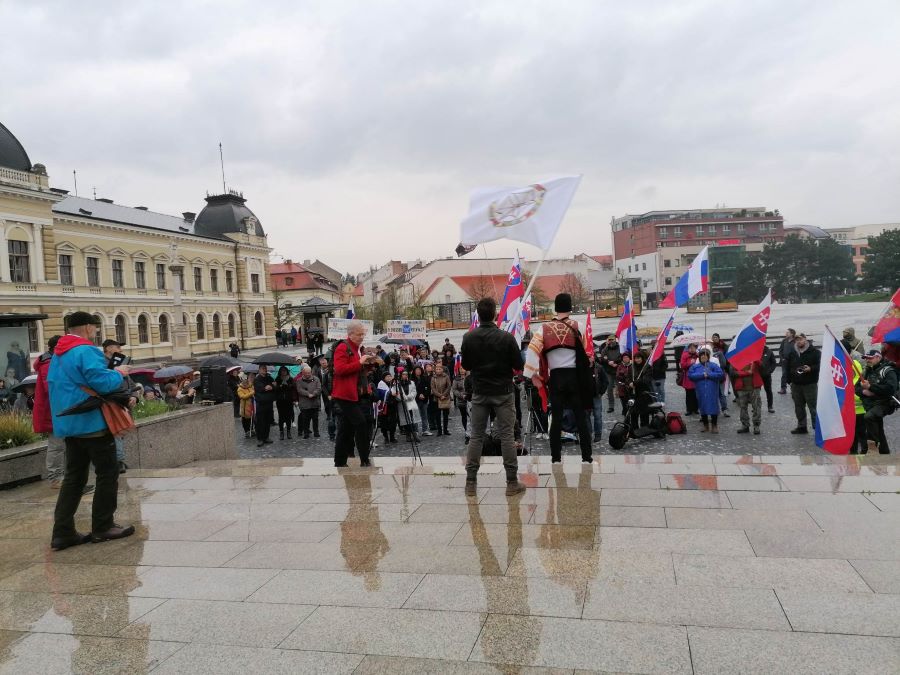 NITRA: Pochod za mier (foto)