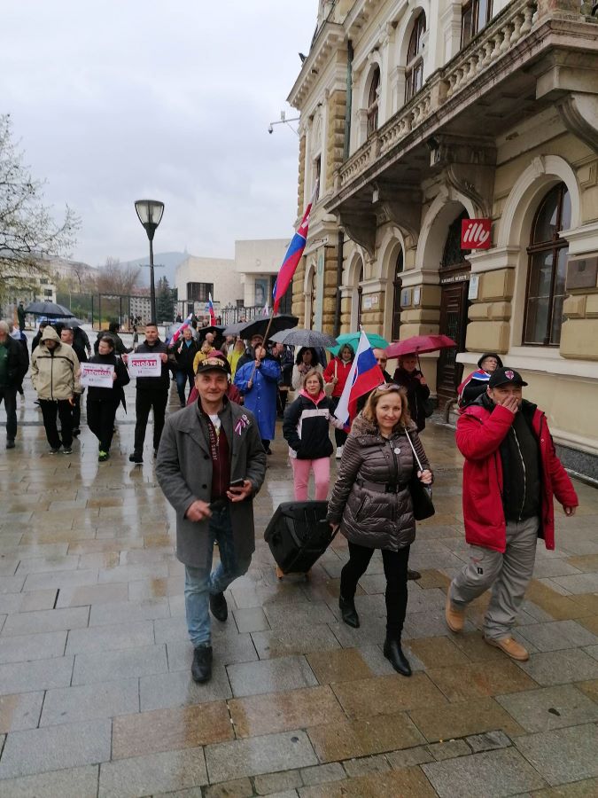 NITRA: Pochod za mier (foto)